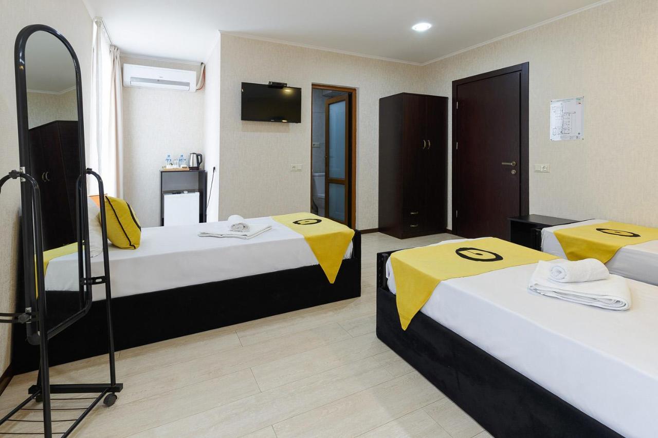 Aura Plaza Hotel
