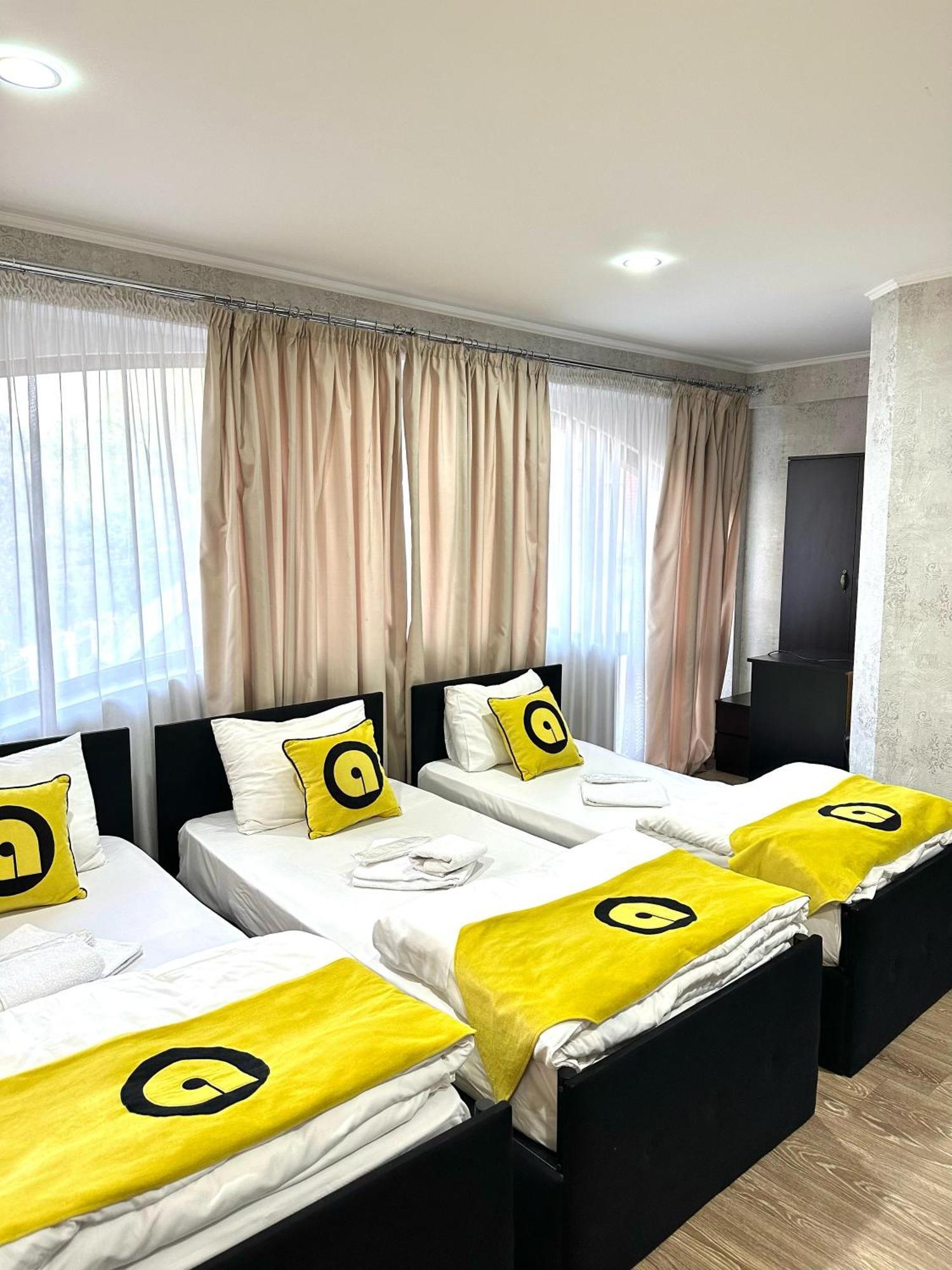 Hotel Aura Plaza 3*