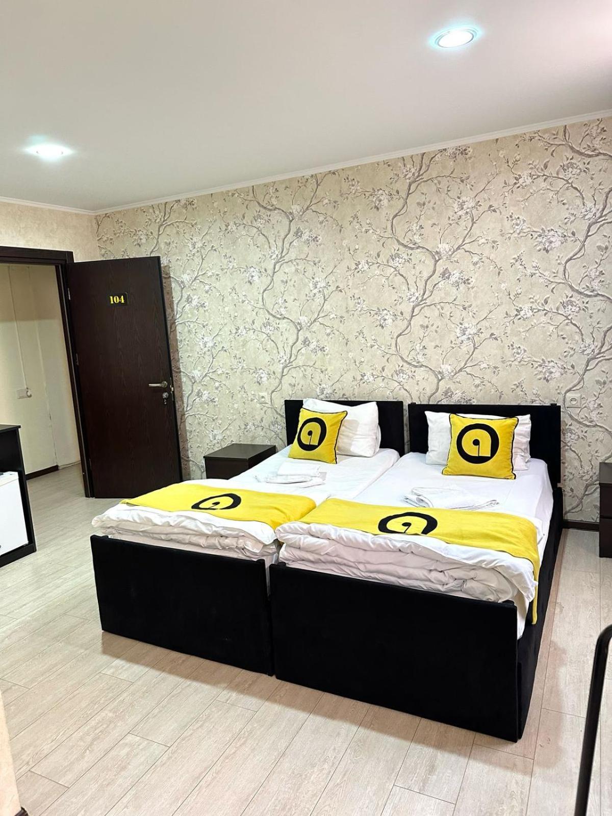 Aura Plaza 3* Tbilisi