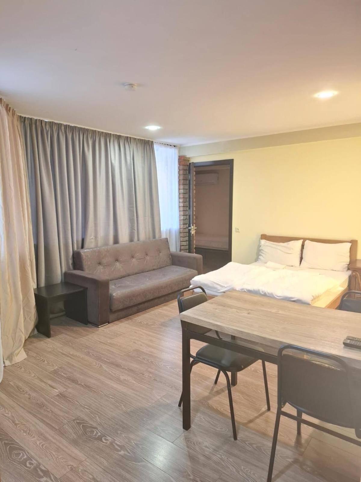Hotel Aura Plaza