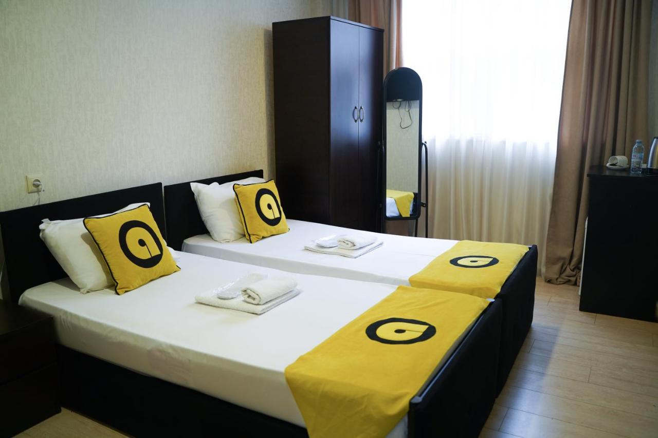 Aura Plaza 3*